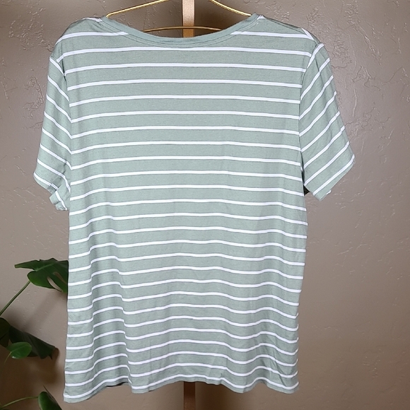 Croft & Barrow Green White Striped Relaxed Fit Short Sleeve Tee 100% Cot… - Picture 4 of 5